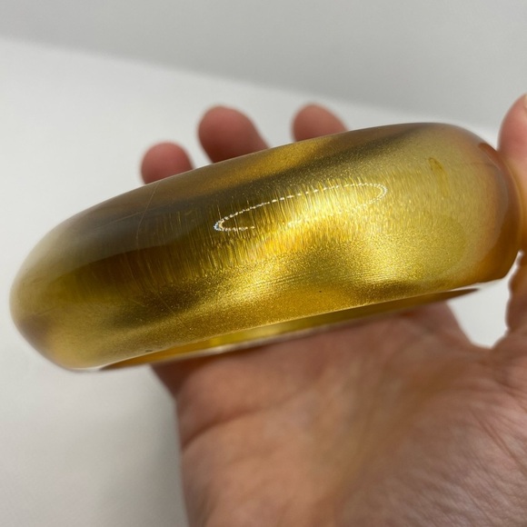 Vintage Lucite Asymmetrical Chunky Bangle Transparent Gold Clear Large Bracelet - Picture 11 of 16